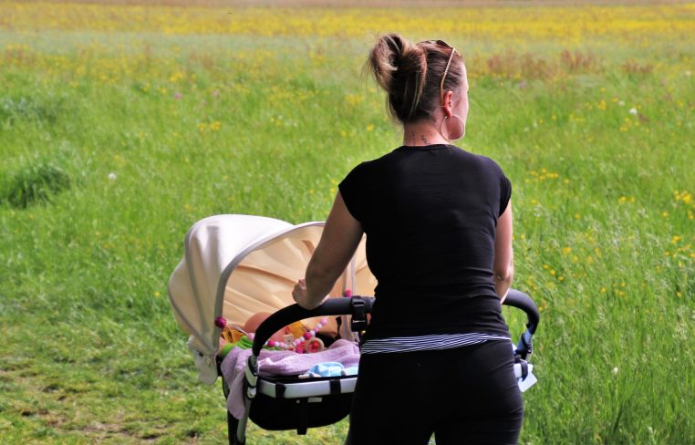 Drame un bébé de 4 mois a été fauché par un chauffard à Poissy !