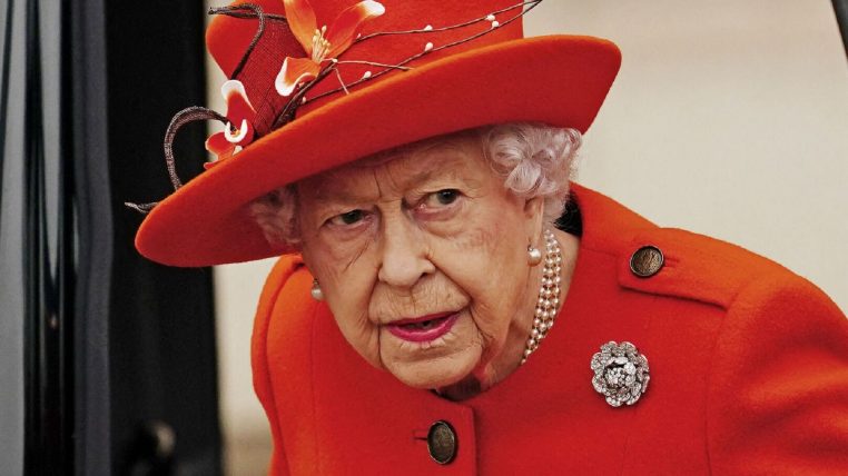 Elisabeth II prête à abdiquer ? Un expert Royal prend la parole !