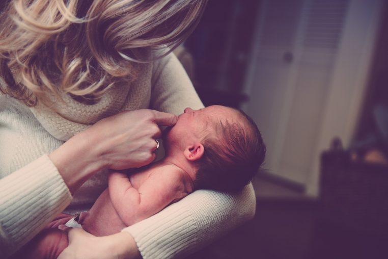 Insolite un bébé brésilien né avec une queue de 12 cm !!!