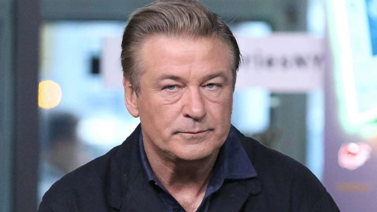 L'assistant réalisateur qui a remis l'arme à Alec Baldwin sort de son silence