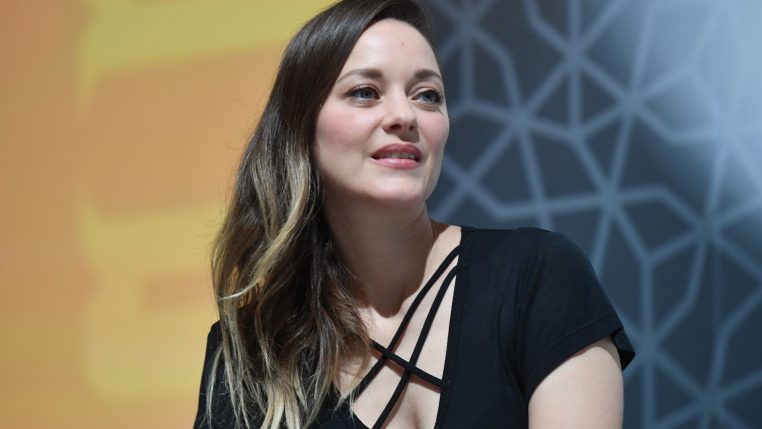 Marion Cotillard déclare être fan d'une actrice d'une fiction à succès sur Netflix !