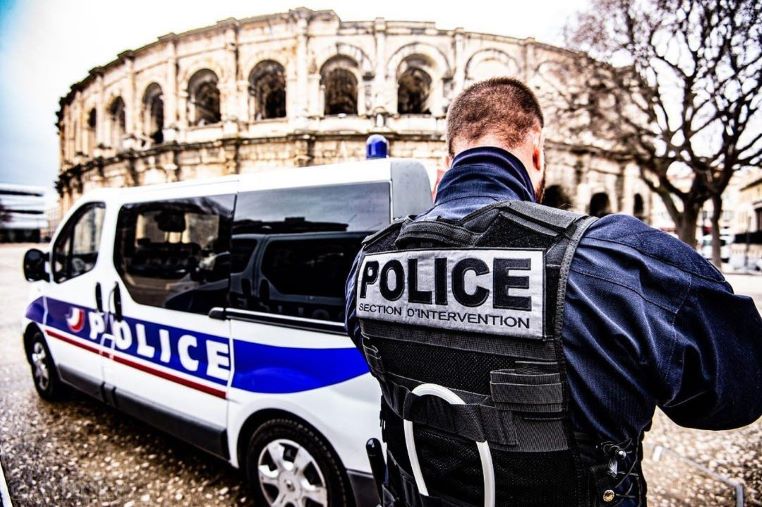 policiers-civils-agression-lyon-insulte-coups