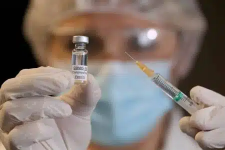 4 doses pour le vaccin