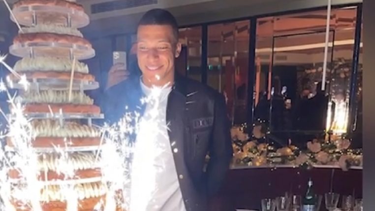 Ce cadeau qui n'est pas passé inaperçue à l'anniversaire de Kylian Mbappé 
