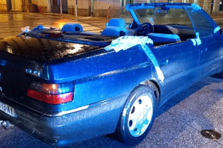 Insolite : il transforme sa Peugeot 605 en cabriolet avec du ruban adhésif !