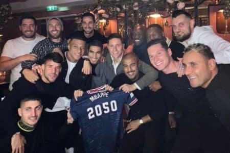 anniversaire mbappe