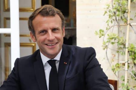 emmanuel macron noel 2021