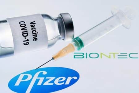 Variant Omicron : "Nous avons besoin d'un nouveau vaccin", annonce BioNTech