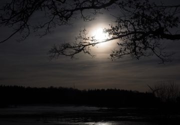 Choc dans la Jura quatre adolescents font une sortie de route dans un lac et décèdent