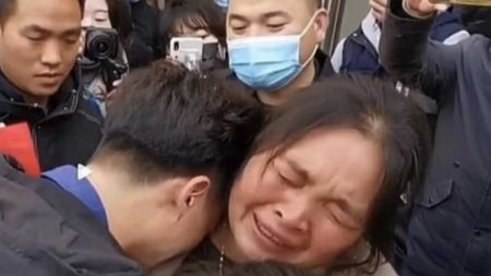 garçon retrouve sa mère 33 ans plus tard