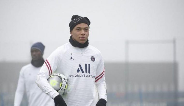 Kylian Mbappé drague une danseuse sur Instagram... et se fait recaler