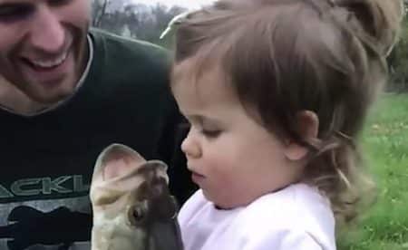 petite fille poisson