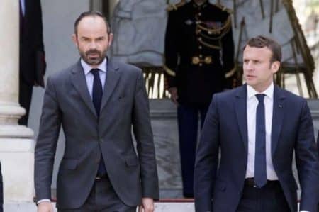 Macron-Edouard-Philippe-parrainage-presidentielle-signature-politique