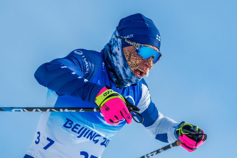 Rémi Lindholm termine 28e à la mass start de ski de fond le pénis légèrement gelé