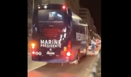 bus marine le pen attaque