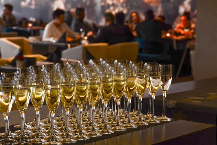 Du champagne à l'ecstasy servi dans un restaurant : un client est mort