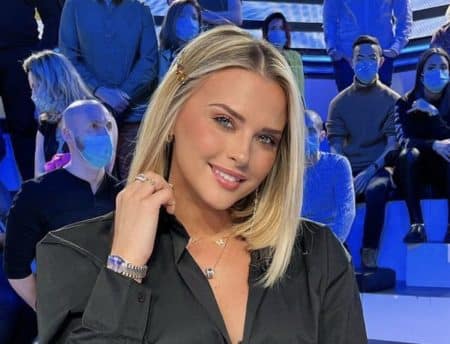 Kelly Vedovelli paniquée