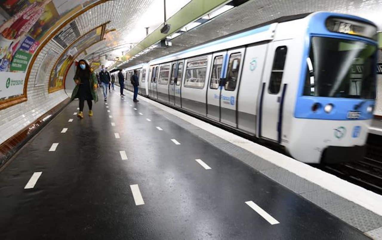 pass navigo metro