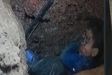 rayan enfant bloque dans puits maroc