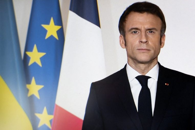 Emmanuel Macron affirme son désir de supprimer la redevance audiovisuelle s'il est réélu 