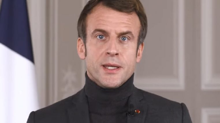 Emmanuel Macron : le Président serait-il a bout de nerfs ? "On les aura ces connards !" 
