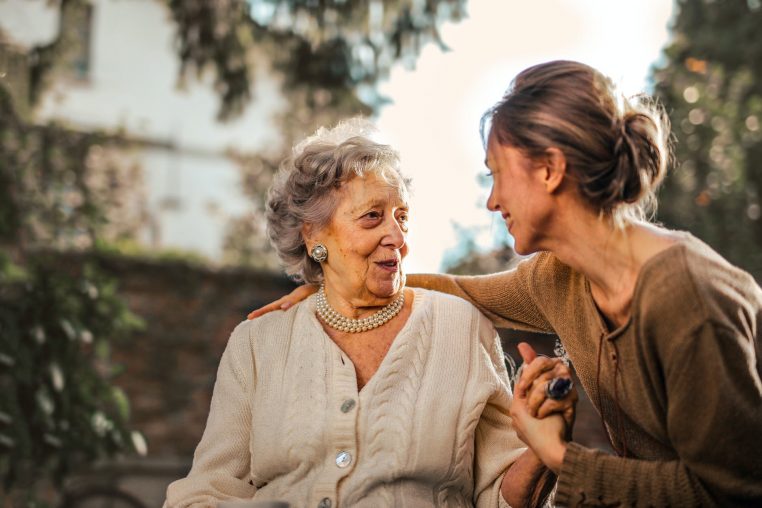 Femmes marqueurs du temps