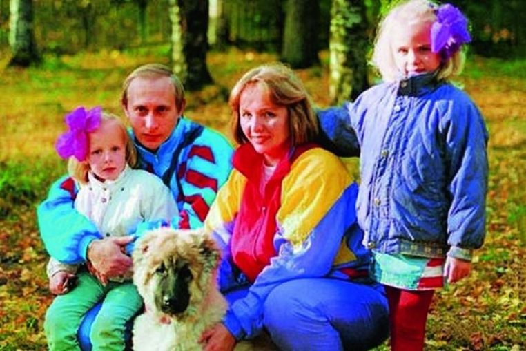 Vladimir Poutine, sa femme et ses deux enfants