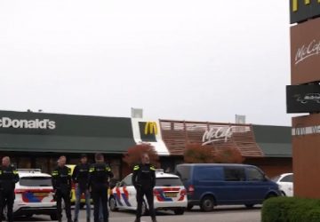 Choc au Pays-Bas ! Un individu ouvre le feu dans un McDonald's et tue deux frères ! (vidéo)