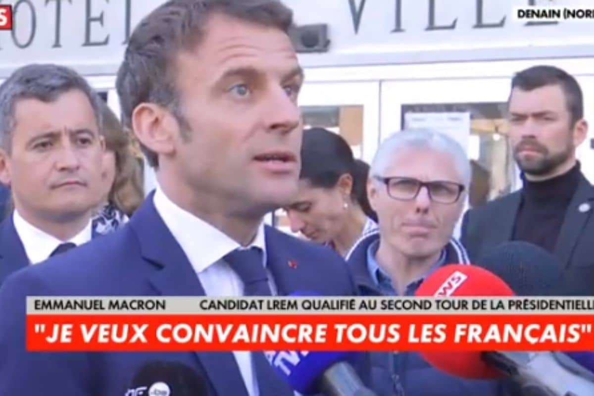 emmanuel macron comportement deplace deplacement internautes