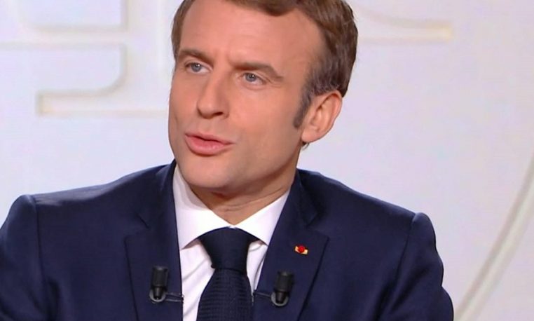 Emmanuel Macron absent du terrain et des médias depuis sa réélection : que prépare le président ?