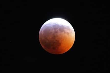 éclipse totale lune 15 mai 2022