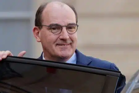 in politique jean castex volets