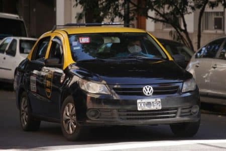 jeune francaise renversee chauffeur taxi argentine deces avc fait divers