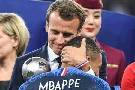 prolongation psg mbappé macron