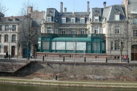 quai Kléber strasbourg jeune chute blessé