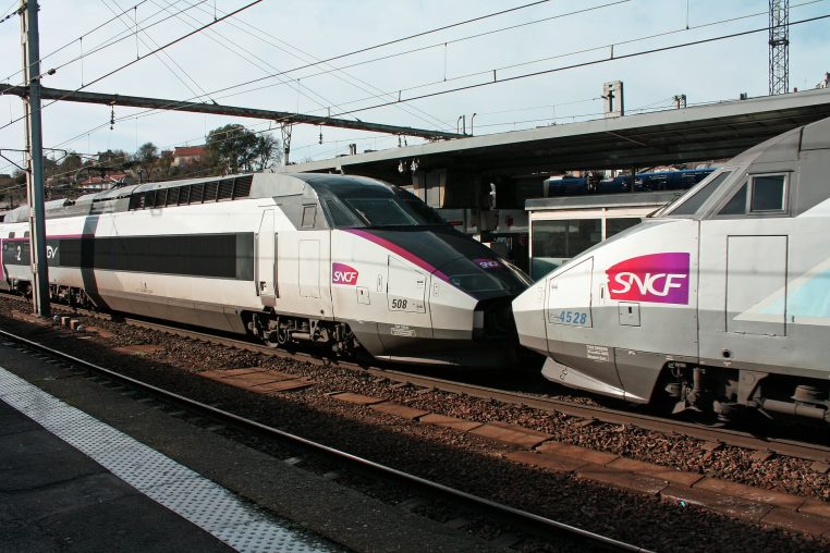 Complet, non réservable La SNCF pointe un engouement hors-norme pour le train cet été