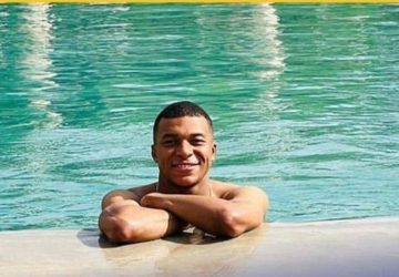 Kylian Mbappé piscine