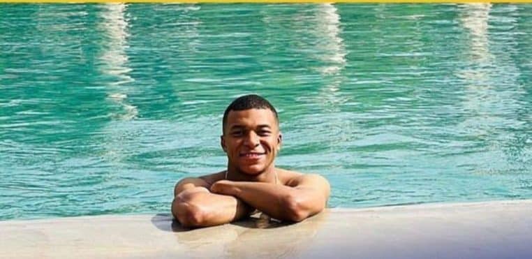 Kylian Mbappé piscine