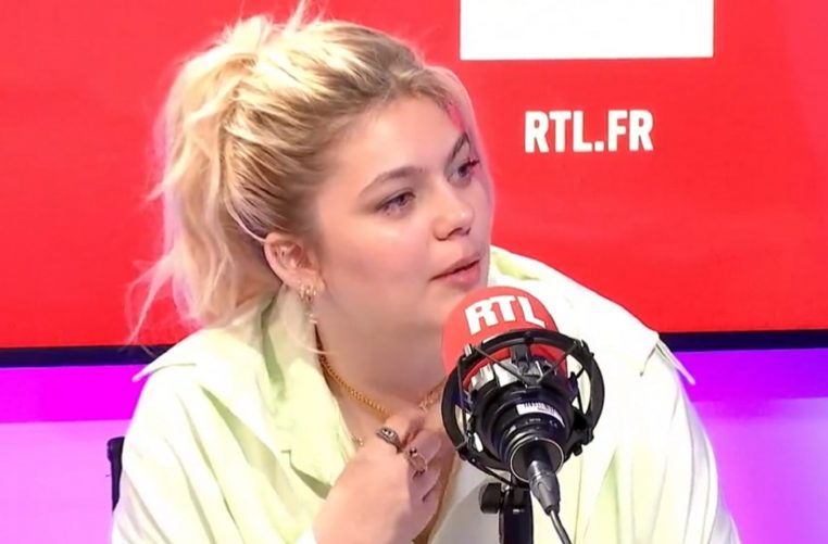 Louane, encore sous le choc, révèle avoir été victime d'une arnaque !
