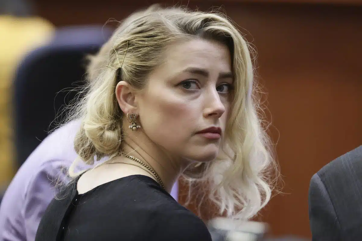 amber heard sort silence johnny depp proces