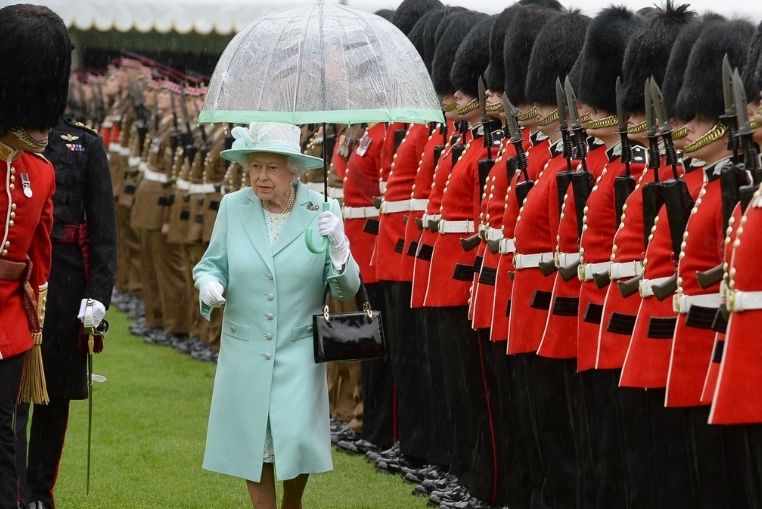 gardes malaises reine Elizabeth II jubilé