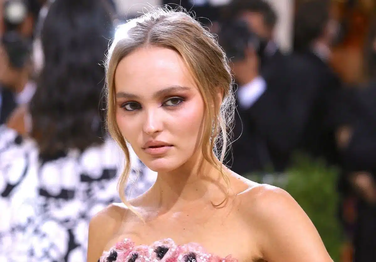 Lily-Rose Depp vivement critiquée après son geste polémique à Cannes