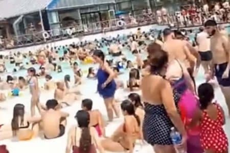 paris aquaboulevard canicule piscines video