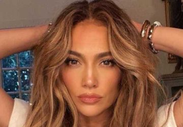 La forme éblouissante de Jennifer Lopez à 52 ans ne tient pas du miracle, découvrez son secret