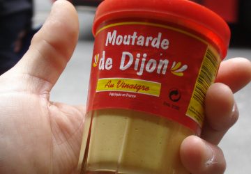 Quand la moutarde monte au nez des internautes, Carrefour rend des comptes !