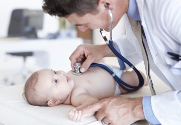 bebe medecin signe puberte