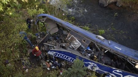 car chute pont tragique accident