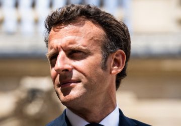 emmanuel macron agents securite non declares