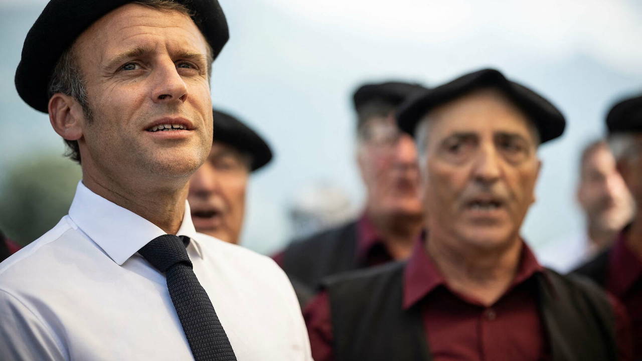 Emmanuel Macron beret