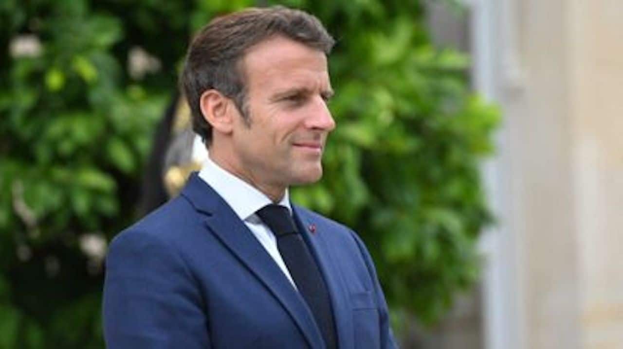 macron jo